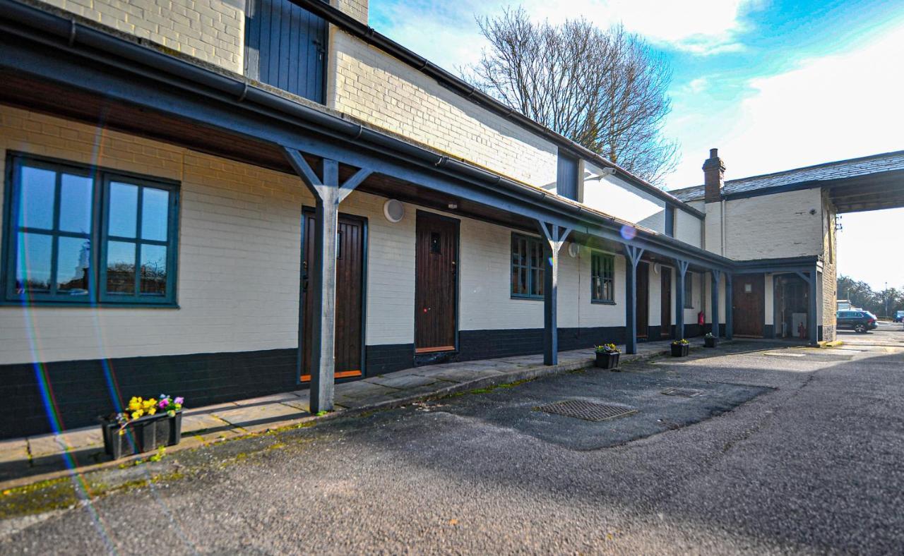 The Coachman Pub, Hartford, Room Only Hartford  Ngoại thất bức ảnh